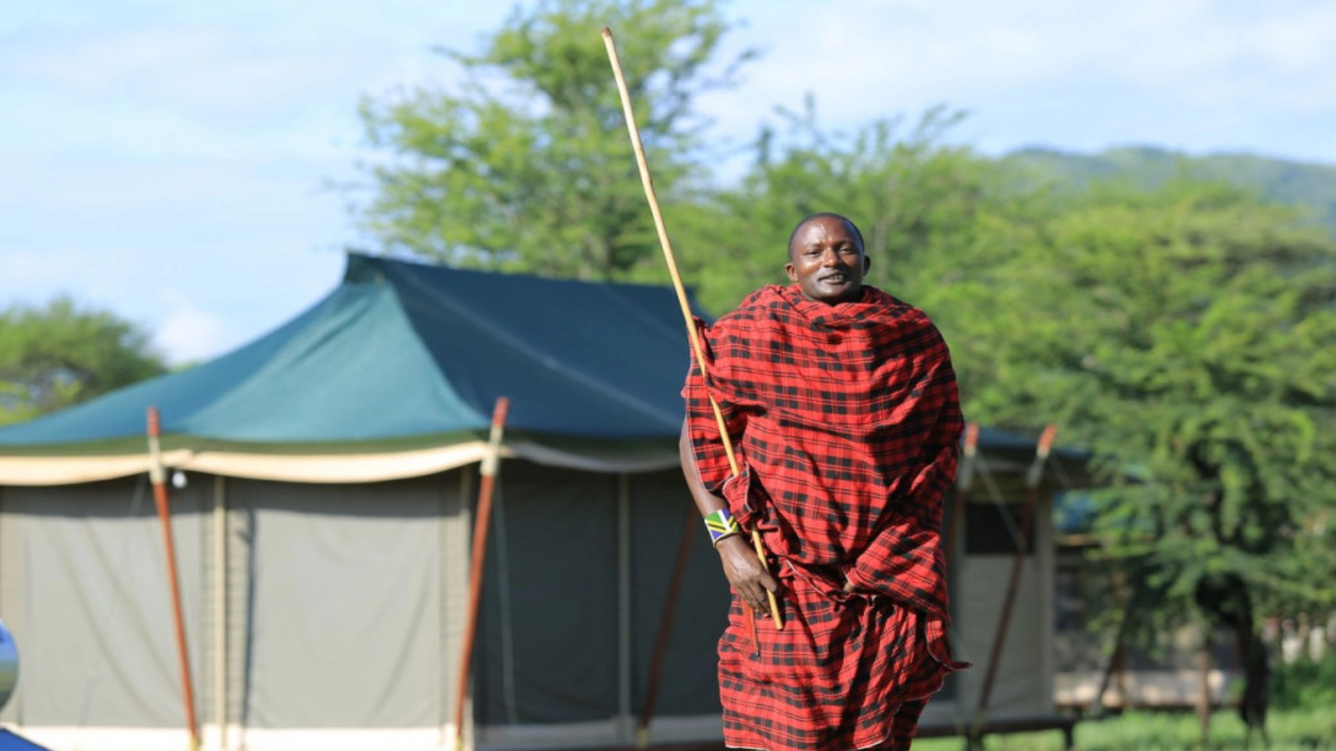 Embalakai-Serengeti-Camp-masai.webp