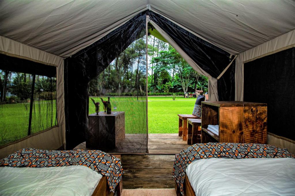 Africa safari camping mto wa mbu