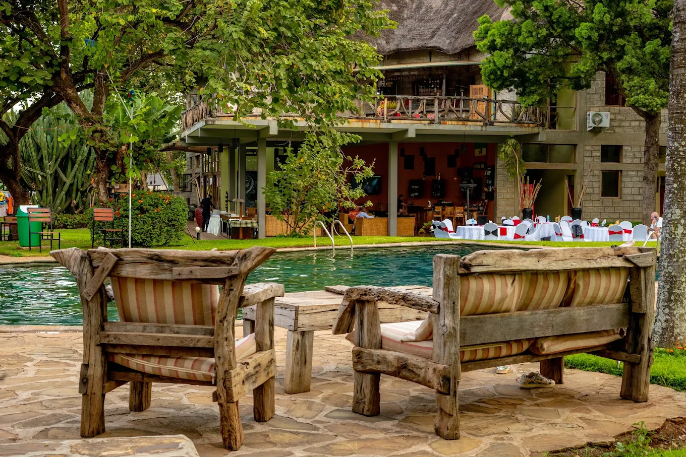 Weru Weru River Lodge